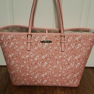 Michael kors tote